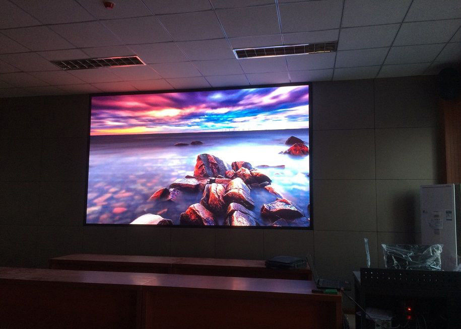 ประเทศจีน ช่องใส่ภาพขนาดเล็กพิกเซล 5 HD LED วิดีโอทีวีจอสีเต็ม 100V-240V โรงงาน