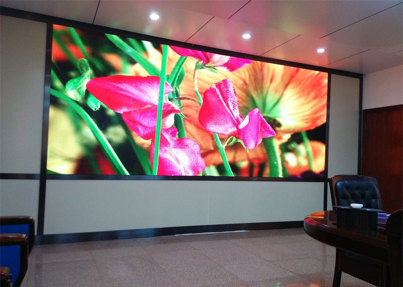 ประหยัดพลังงาน HD LED ผนังวิดีโอในร่มสีเต็มรูปแบบ 14 บิตสีเทาขนาด ผู้ผลิต